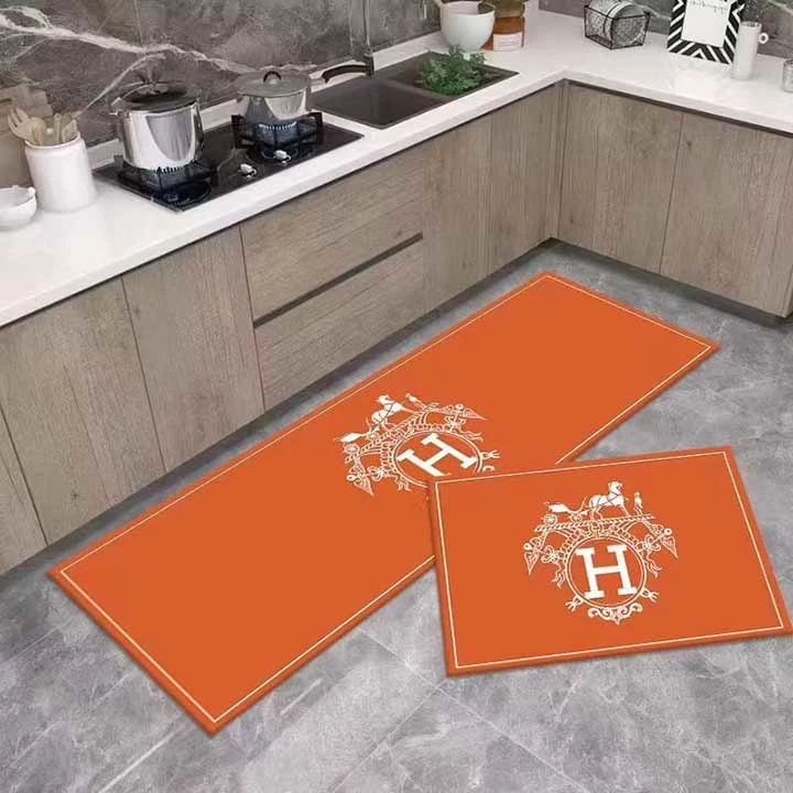 オレンジ基調ラグ