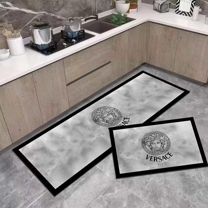 Versace マット